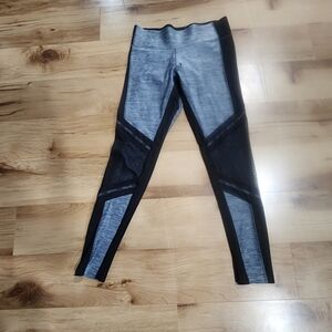 PINK Victoria's Secret Gray and Black Leggings